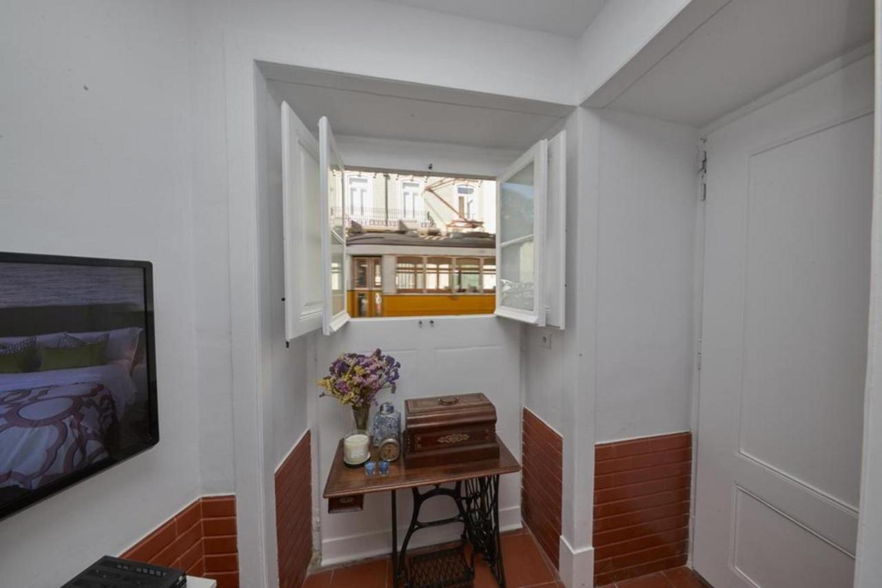 Lx Factory Apartment! Outside Terrace Lisbona Esterno foto