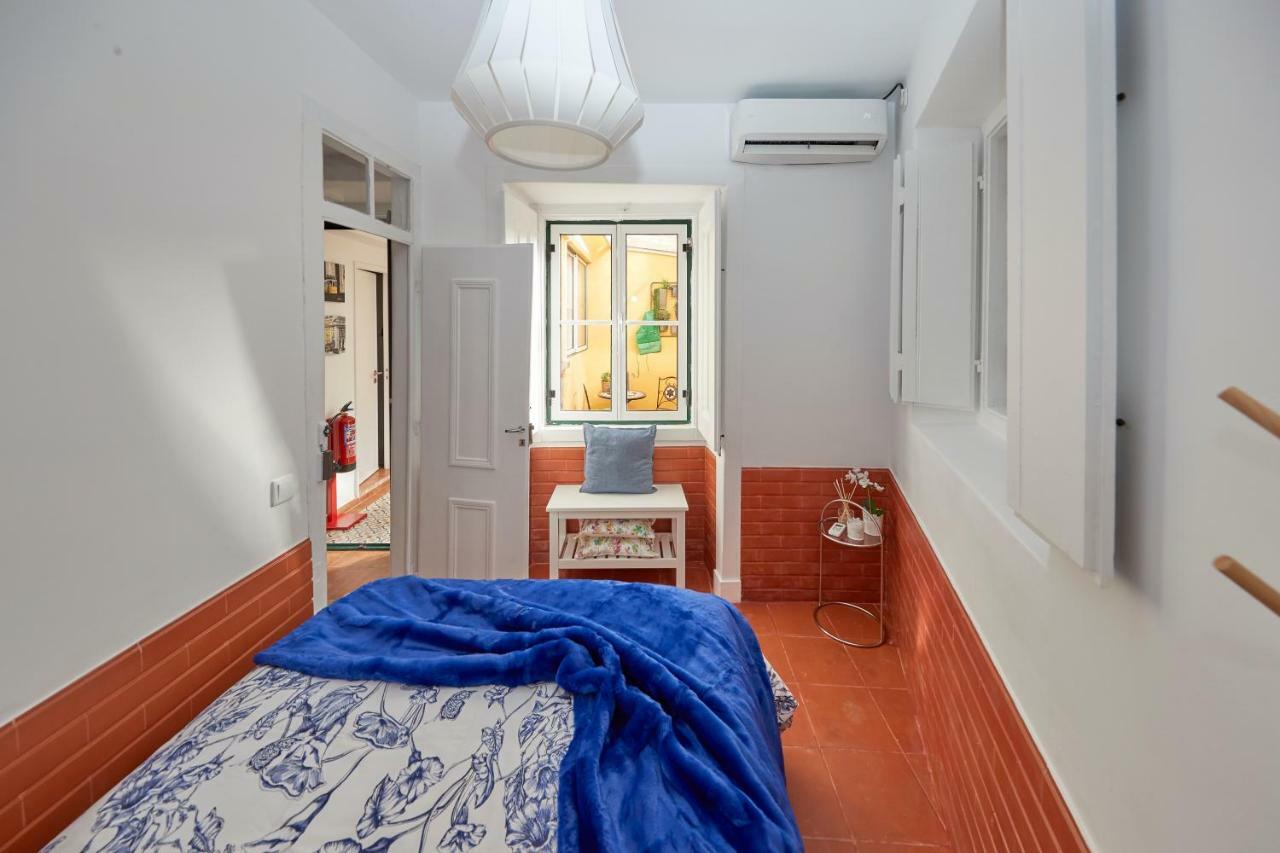 Lx Factory Apartment! Outside Terrace Lisbona Esterno foto